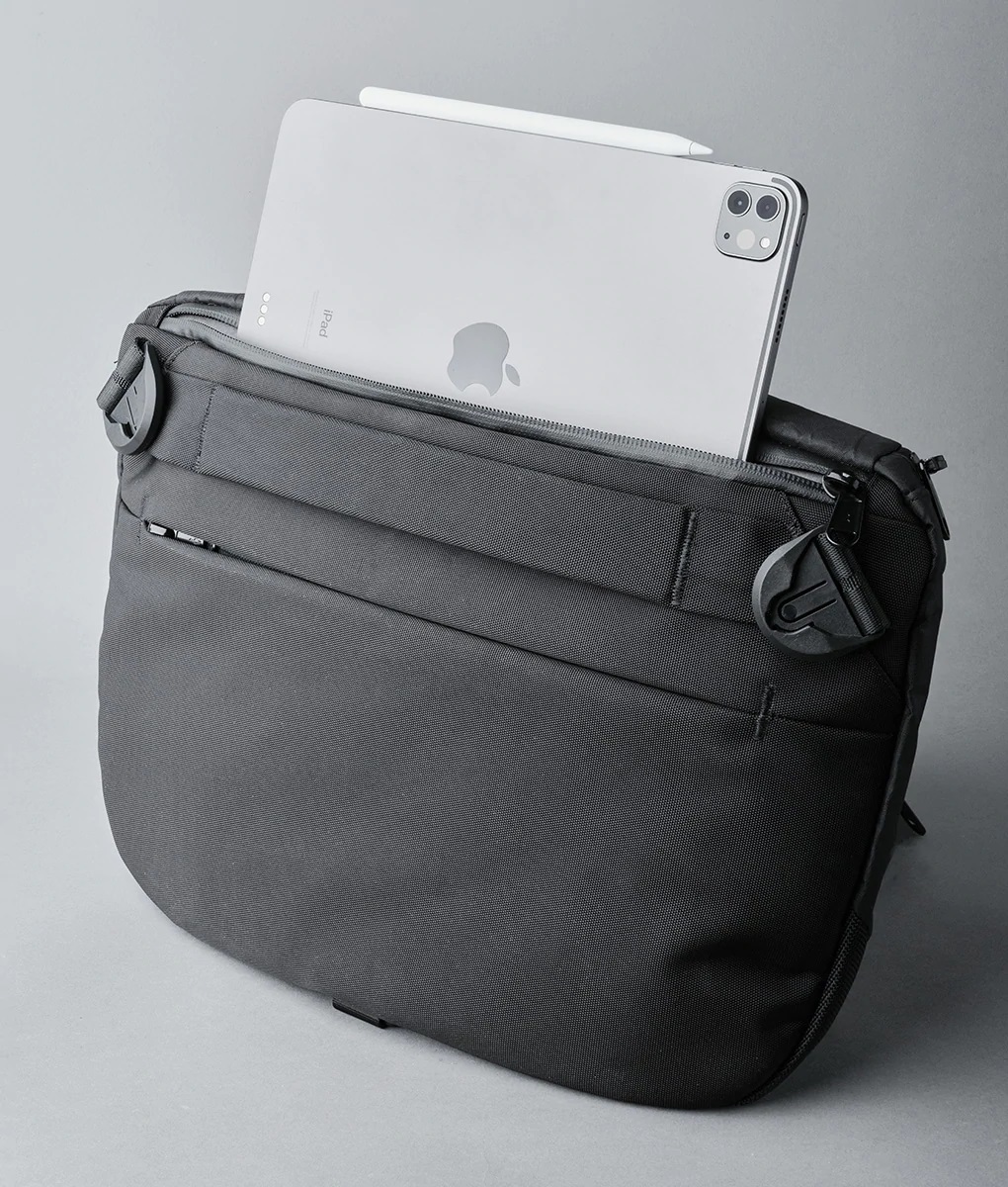ALPAKA BRAVO SLING MAX - LIMITED EDITION BLACK (V2)